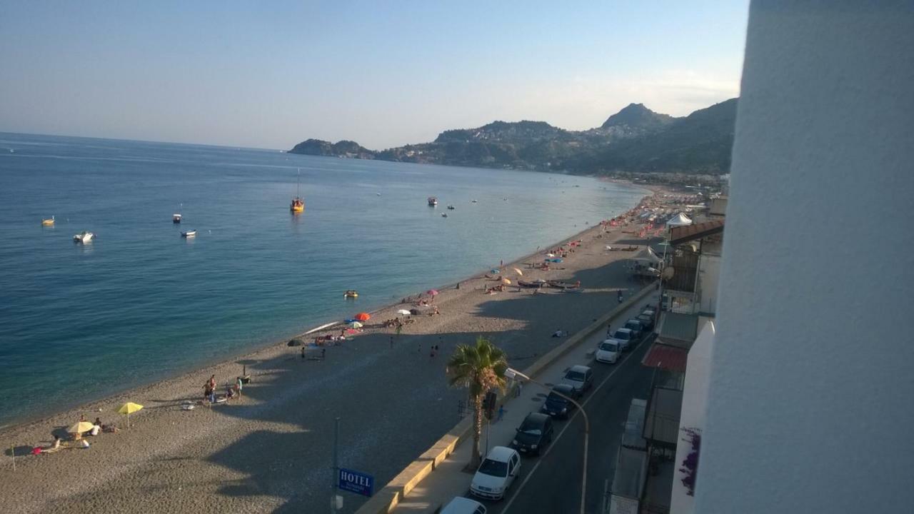 Locazione Turistica F.G. Rando Daire Letojanni Dış mekan fotoğraf