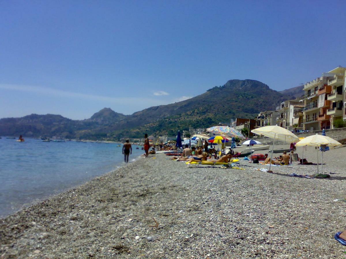 Locazione Turistica F.G. Rando Daire Letojanni Dış mekan fotoğraf